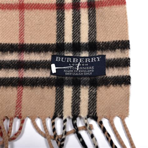 burberry scarf markings